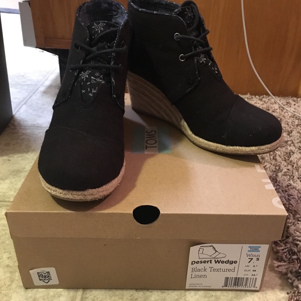 Toms Desert Wedge Black Textured Linen